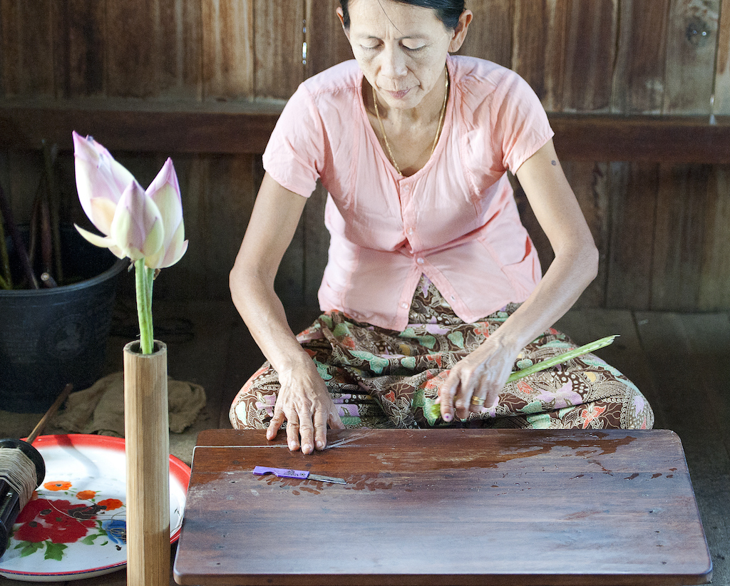 Lotus Weaving Workshop